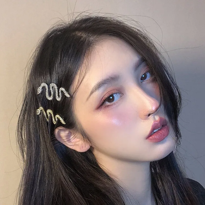 Épingles à cheveux rétro serpent en métal strass pour femme et fille, barrettes, accessoires, pince à cheveux, couvre chef, 2023