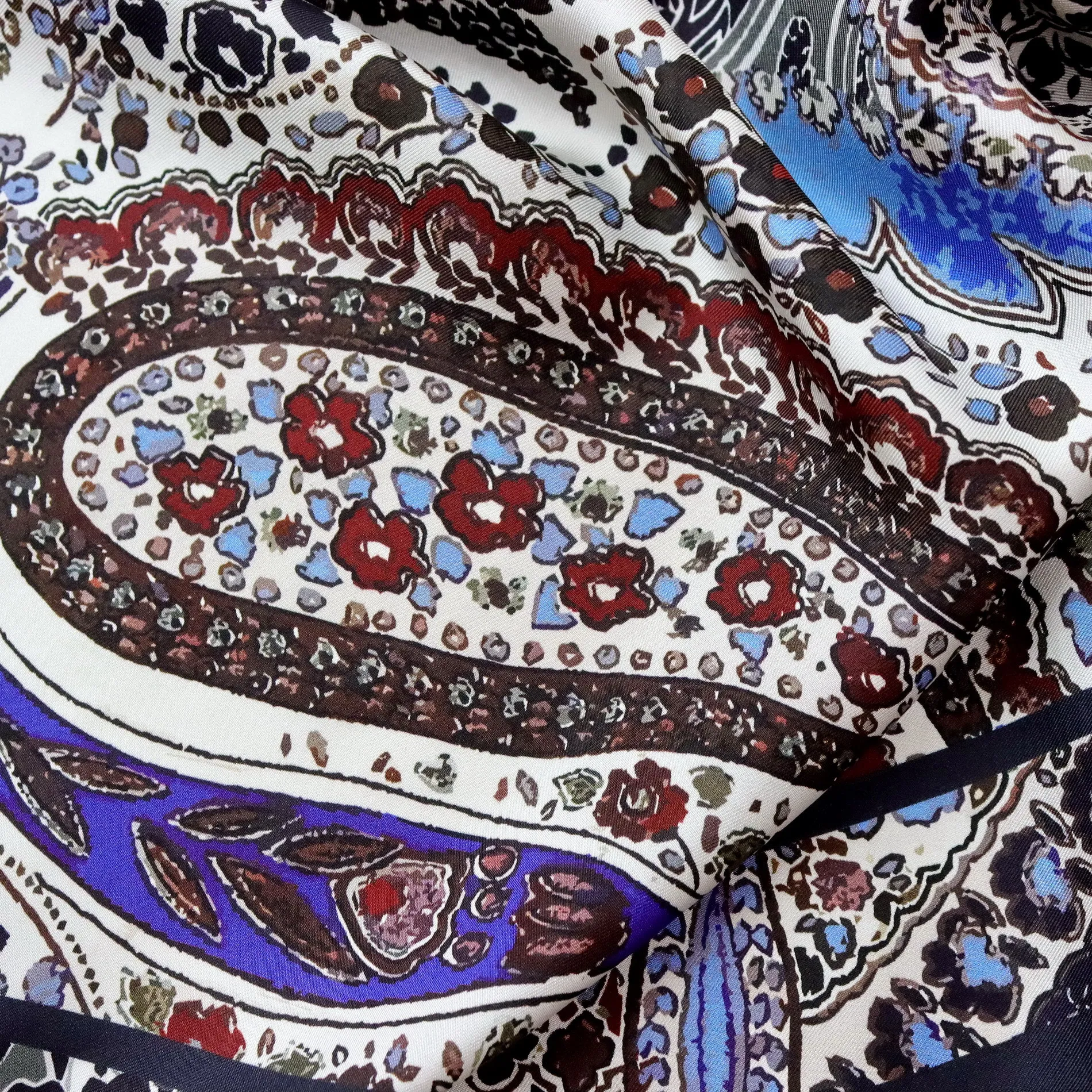 Écharpe imprimée double face en soie 90CM, écharpes de mûrier pour femmes, bijoux de luxe de styliste, bords à roulettes, Bandanas, sac, accessoires pour cheveux, Paisley