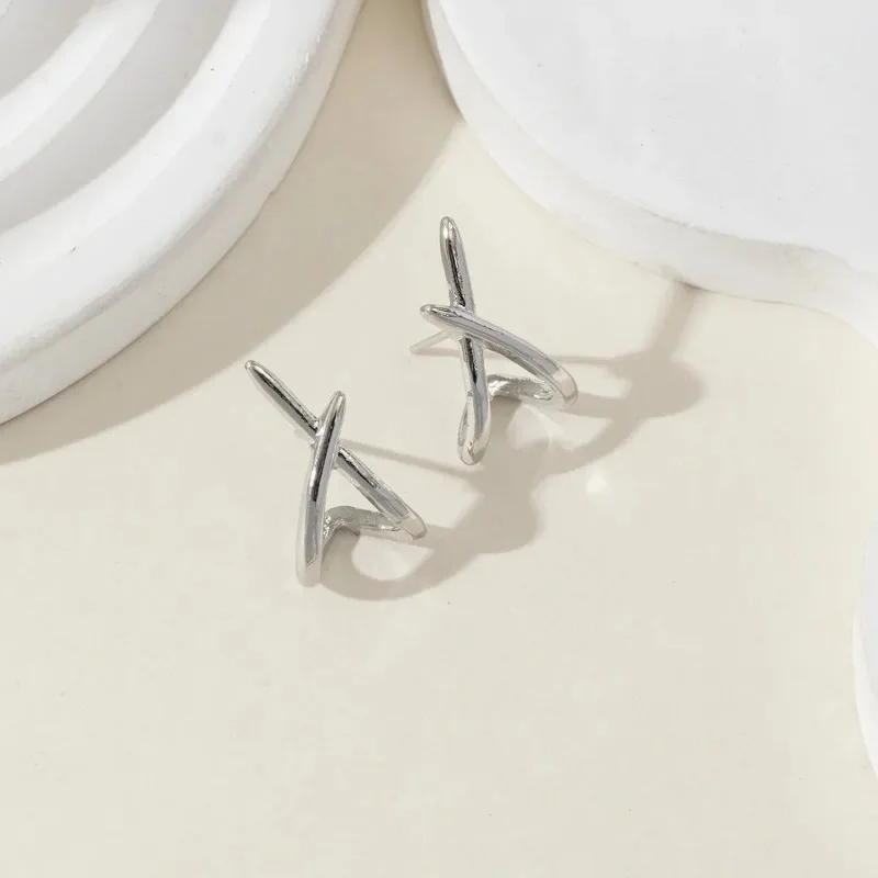 Boucles d'oreilles croisées en acier inoxydable pour femmes et filles, accessoires tendance, délicats, simples et minimalistes, bijoux de fête à la mode, cadeaux