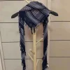 2025 Écharpe sous couverture arabe frange plaid punk culture carré uc châle wj07