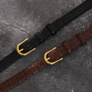 Ceinture en cuir véritable rétro pour femme, ceinture fine pour femme, ceinture en jean pour femme, structure en métal doré, environnement de luxe, mode de créateur