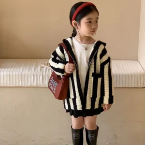 Pull à capuche rayé décontracté pour filles, manteau tout match pour enfants, belle version coréenne, printemps, automne, nouveau, 2023