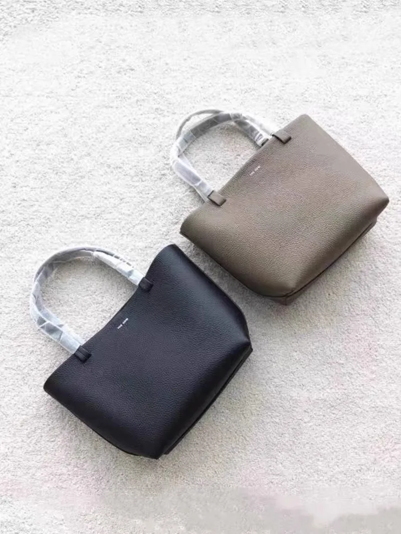 Sacs à main en cuir pour femmes, petit fourre-tout de styliste, sac à bandoulière simple pour les déplacements quotidiens, paquet sous les aisselles en bandoulière Sacs à main en cuir pour femmes, petit fourre-tout de styliste, sac à bandoulière simple pour les déplacements quotidiens, paquet sous les aisselles en bandoulière