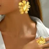ensemble de boucles d'oreilles et bagues plaquées or pour femmes et filles, nouveau style à la mode, bijoux de luxe au design exagéré de dubaï, cadeau pour fête de pâques