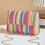 Sac à bandoulière Chic en paille à rayures arc-en-ciel pour femmes, bandoulière réglable, fermeture magnétique, Accent de pompon, sac à main carré à la mode