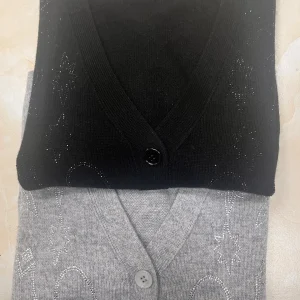 Strass décoration femmes tricot pull col en v simple boutonnage 2 couleurs 2025 automne hiver tricots Cardigan pour femme