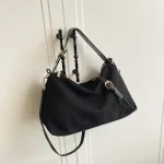 Sac à main pour femme fabriqué en cuir robuste avec un style quotidien vintage inspiré de Paris et tendance ​