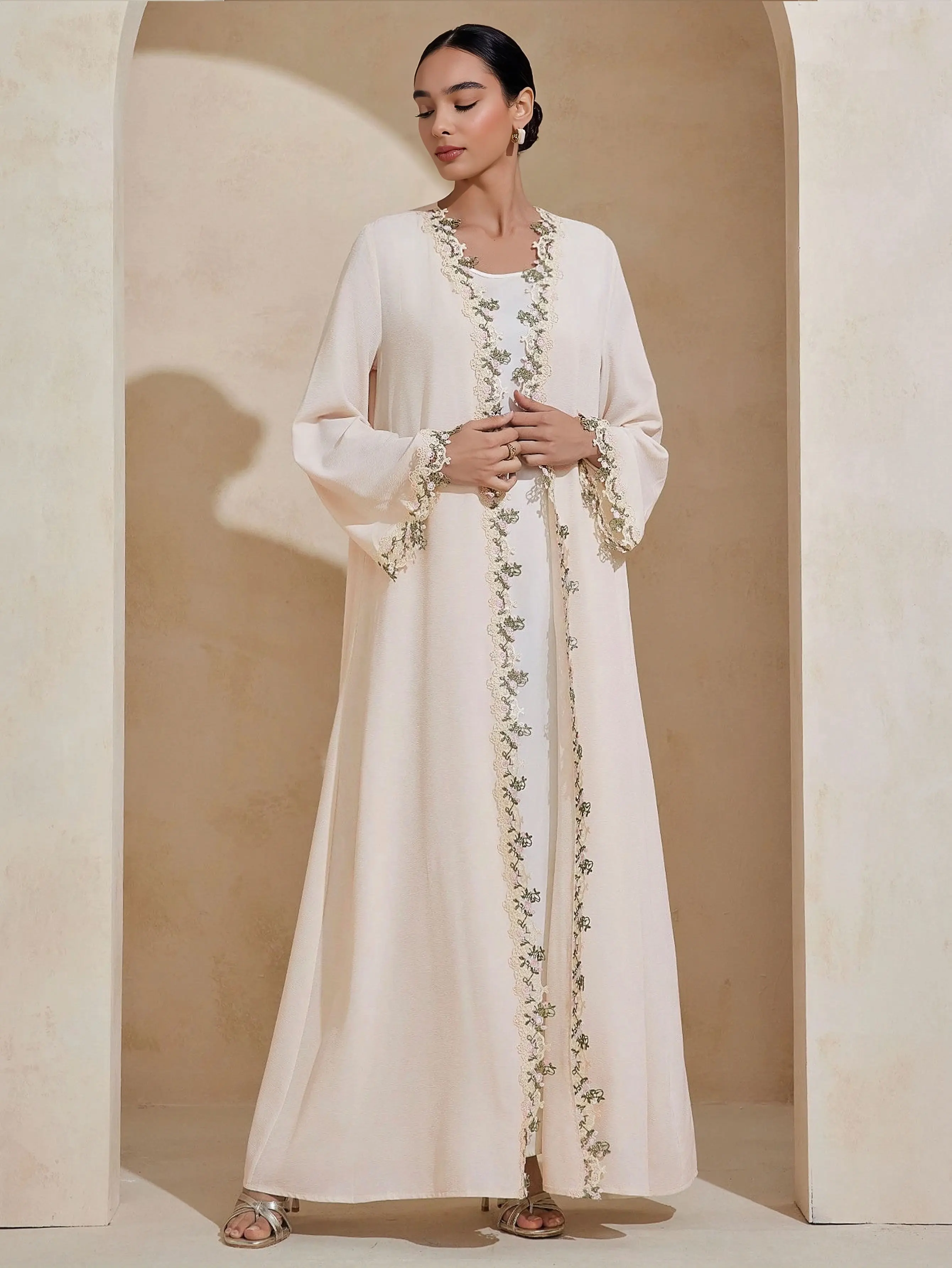 Abaya musulman de style dubaï, broderie florale exquise, détails, idéal pour les occasions formelles de mariage du moyen-orient, Islam modeste