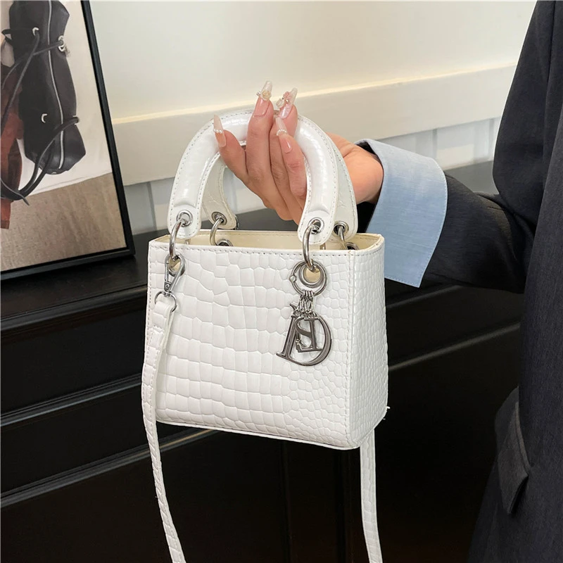 Sac à main en cuir pour femmes, marque de luxe de styliste célèbre, sac à bandoulière classique élégant, article de mode populaire pour dames