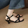 sandales ajustées conçues à bande étroite de couleur café de haute qualité, talons hauts à bout ouvert à la mode d'été de grande taille