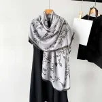 Écharpe florale respirante pour femmes, en Polyester à motifs d&rsquo;oiseaux, grand châle fin, longue absorption de la sueur, foulard de protection solaire, cadeau