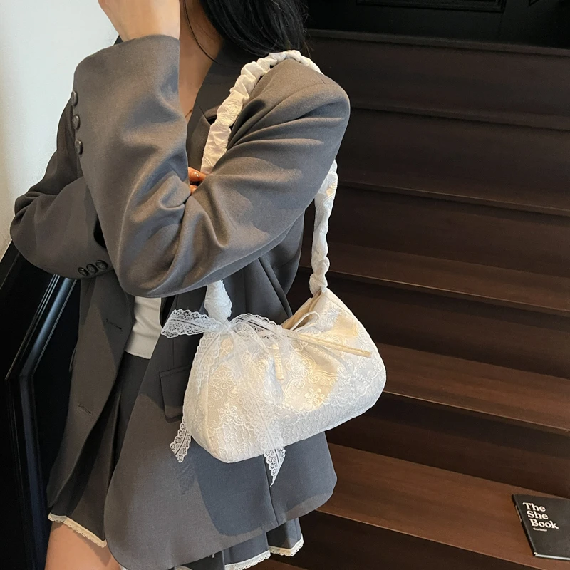 Sac fourre-tout en cuir de luxe pour femmes élégantes, sac à main à bandoulière de styliste pour un confort quotidien tendance