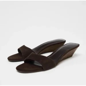 Sandales à talons compensés en daim pour femmes, pantoufles d&rsquo;extérieur de styliste, mode d&rsquo;été, élégantes, luxe, simples, chaussures de Banquet haut de gamme