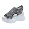 sandales pour femmes 2025 été talon compensé tissu élastique couverture pied dames sandales à semelles épaisses mode bagatelle élévation chaussure décontractée