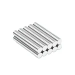 Aimants de réfrigérateur ronds 8 × 3 mm, petits aimants de réfrigérateur, aimants de bureau, aimants pour tableau blanc, mini aimants durables, artisanat, cuisine