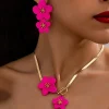 3 pièces/ensemble élégant fleur pendentif collier et boucles d'oreilles ensembles de bijoux pour femmes collier boucle d'oreille adapté pour les vacances de mariage