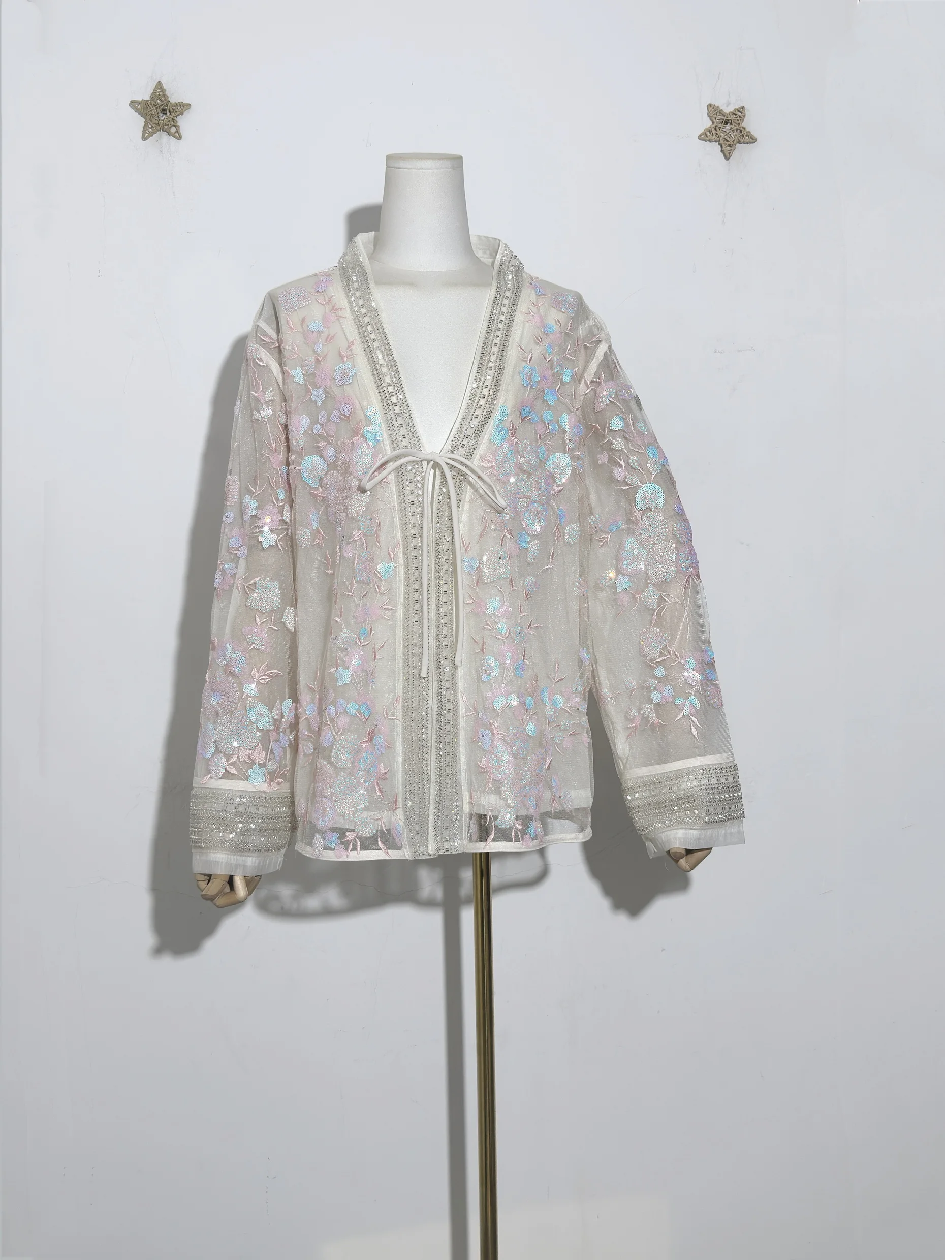 Amzing nouveau doux belle femmes brodé Floral paillettes 2 coupe perlée col en v Vintage haut Kimono veste Blouse Cardigan Streetwear
