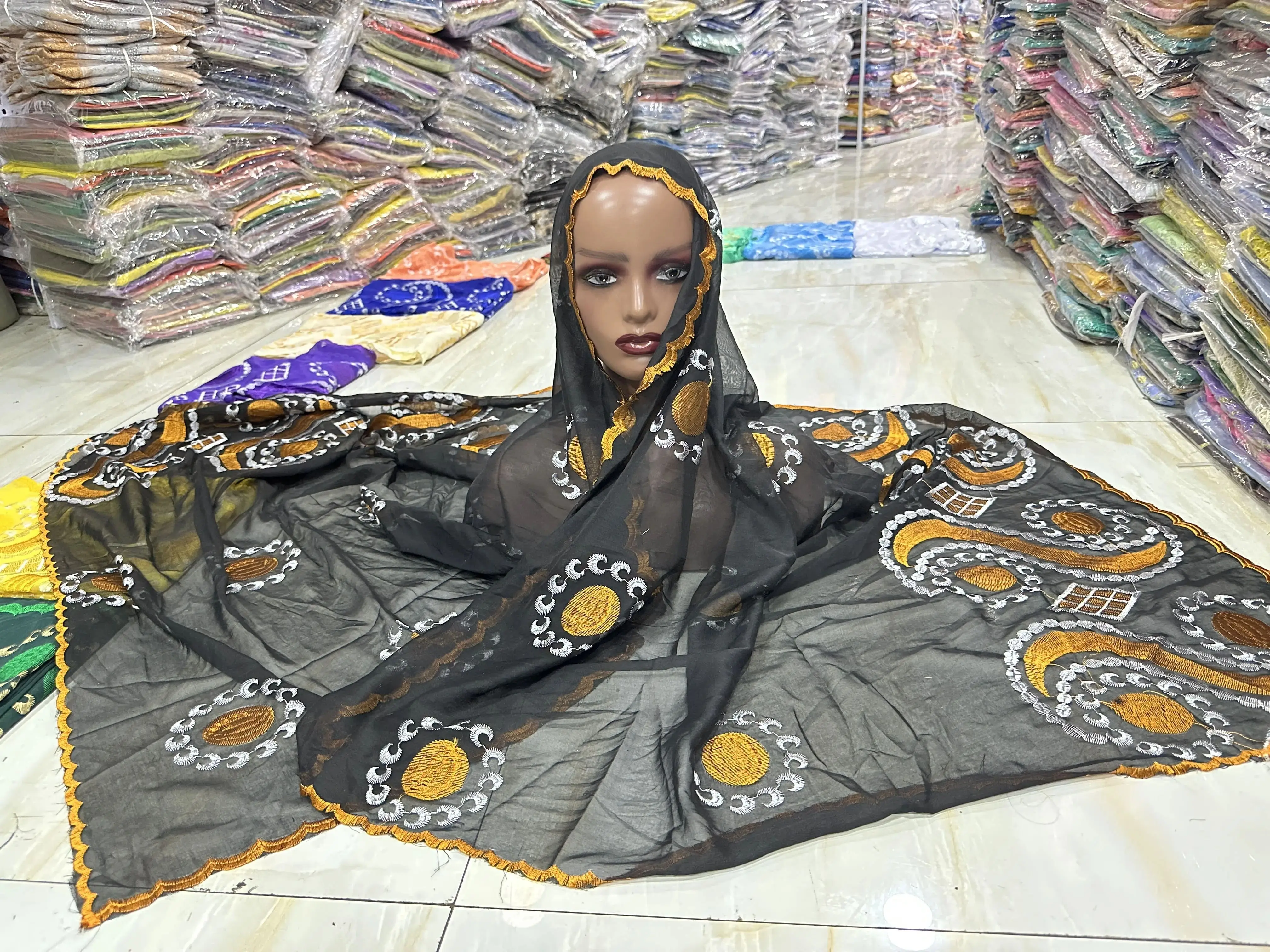 Vente 2025 nouveau dubaï Islam brodé châle doux laine Jersey Hijab pour les femmes musulmanes Style Long nouveau filet africain pour le printemps été