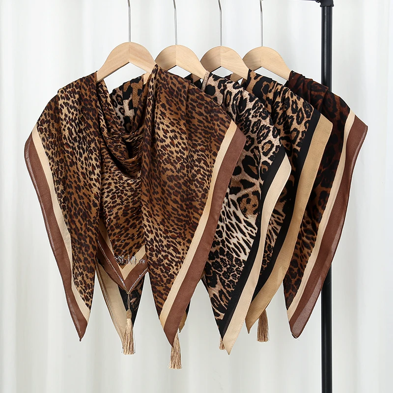 foulard carré imprimé léopard avec diamants pour femme, hijab musulman, à la mode, de styliste, pour sauna, châle, nouvelle collection