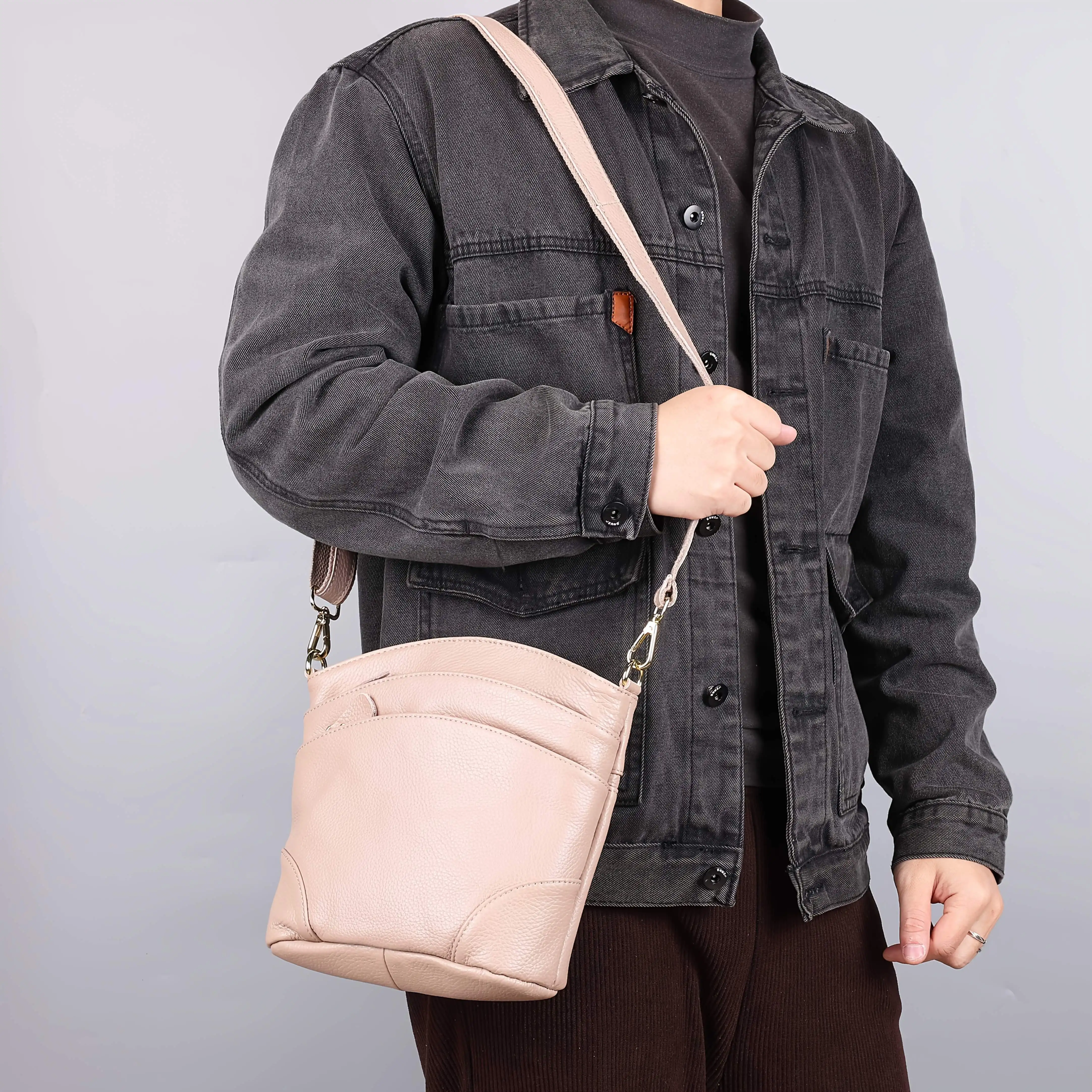 [Sac à bandoulière en cuir] Sac à bandoulière en cuir véritable |   Sac enveloppe classique de couleur unie, sac à bandoulière, adapté aux hommes