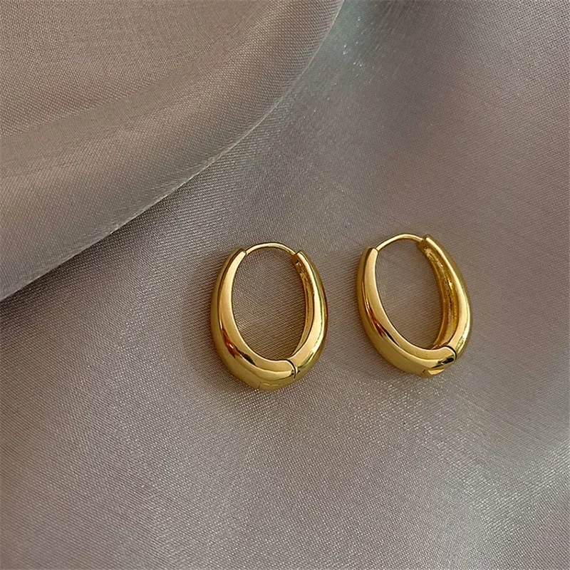 Boucles d'oreilles créoles ovales minimalistes pour femmes, géométrie en métal, document doré, cadeau de bijoux féminins, nouveau design, tendance de la mode