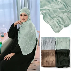Nouveau broderie soie froissé Hijab écharpe femmes miroitant châles plaine femmes musulmanes Hijabs Islam Turban plissé écharpe Ramadan