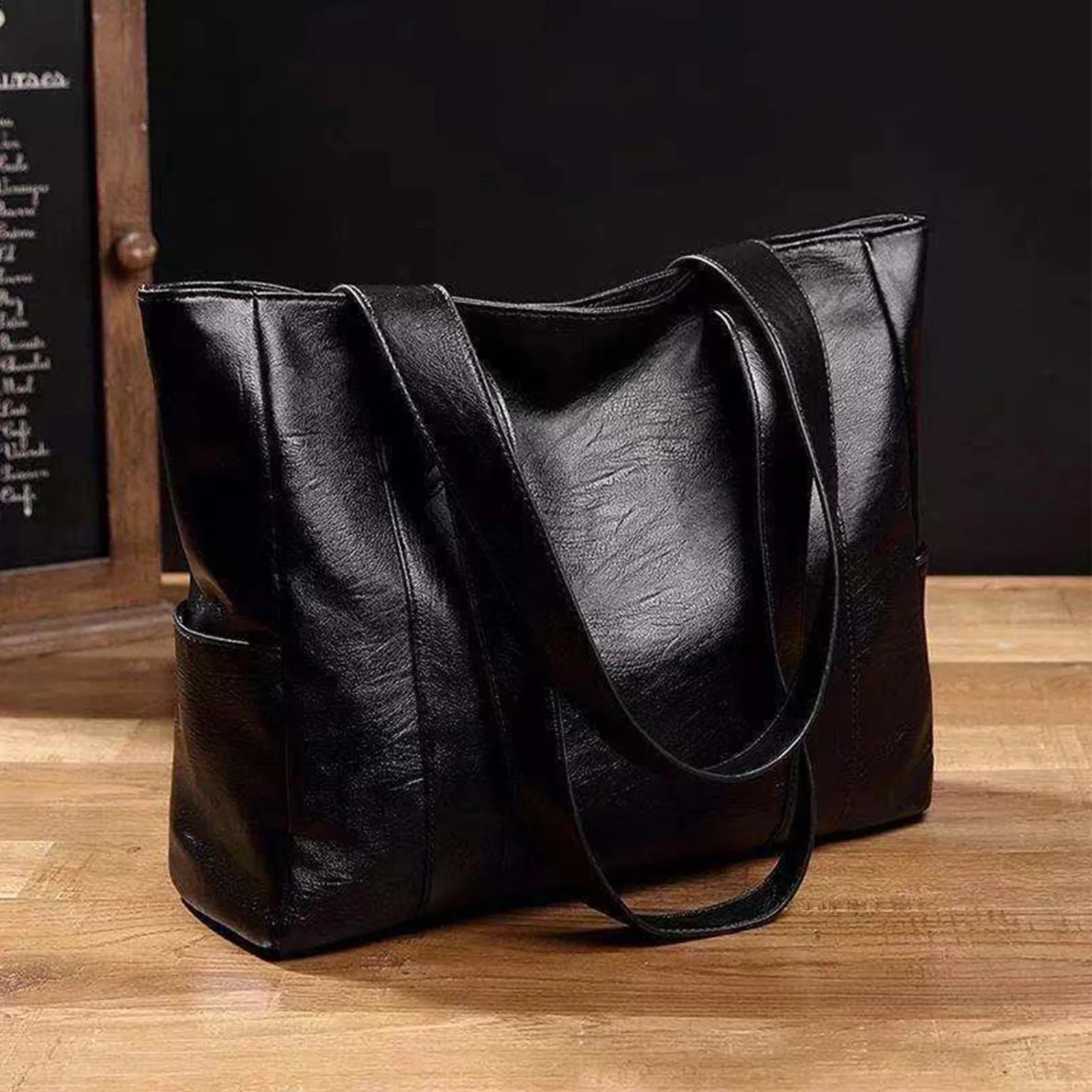 Sac fourre-tout de grande capacité pour femmes, sac à main à bandoulière simple, sac en cuir souple, cadeau pour femmes, сумка ж onder 2024 Bolsas Para Mujeres Sac fourre-tout de grande capacité pour femmes, sac à main à bandoulière simple, sac en cuir souple, cadeau pour femmes, сумка ж onder 2024 Bolsas Para Mujeres