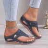 Sandales d&rsquo;été femmes 2025 grande taille plate-forme sandales à talons compensés pantoufles antidérapant bout ouvert tongs dames chaussures de plage confortables