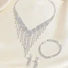 ensemble de bijoux de mariée de luxe à la mode, collier et boucles d'oreilles en zircon élégant, bracelet exquis, collier en strass pour filles