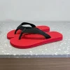 tongs paresseuses pantoufles à fond plat et épais femmes sandales diapositives été dames bord de mer vacances chaussures de plage chaussures de natation 2025