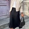 hh femmes élégant solide satin jupe longue chic y2k taille haute jupes minces femme mode soie texture dames serré jupe midi