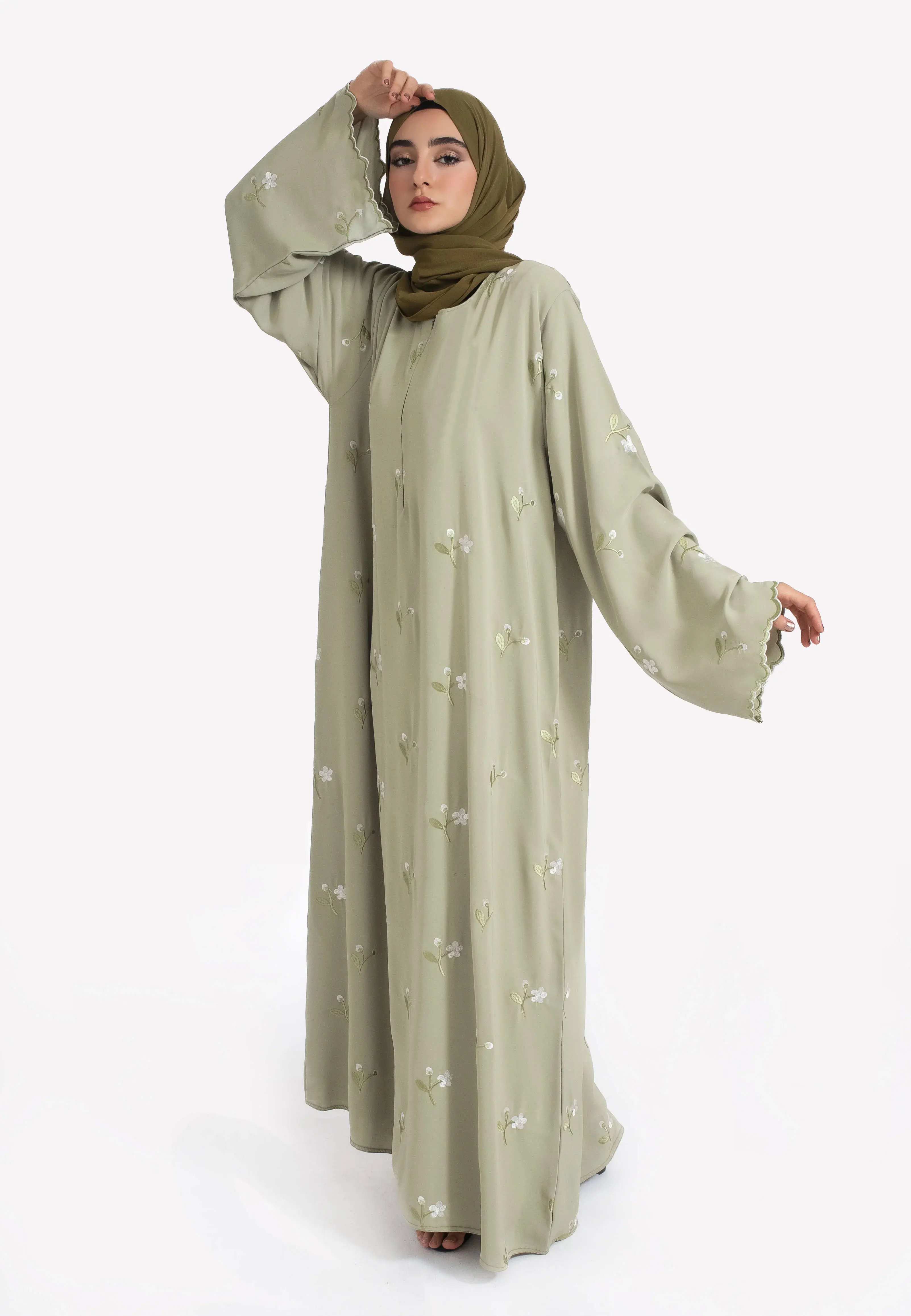 Abaya islamique musulman élégant pour femmes, broderie florale vert clair, poignets délicats, idéal pour les États-Unis, l'Arabie Saoudite, le Qatar
