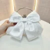 pochette de mariée élégante de luxe, sac à main de soirée avec nœud en satin blanc/or, poignée en métal, style féerique, bourse de mariage pour dames