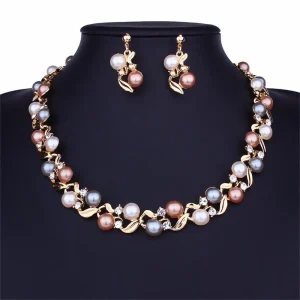 Collier de perles en métal pour femmes, exquis et élégant, feuille de strass, collier de perles colorées, ensemble de boucles d&rsquo;oreilles, cadeau