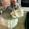 sac à bandoulière en cuir pu pour femmes, fourre tout de qualité supérieure avec breloque en forme de cœur, sac à main à la mode en forme de nuage, sac de transport pour femmes