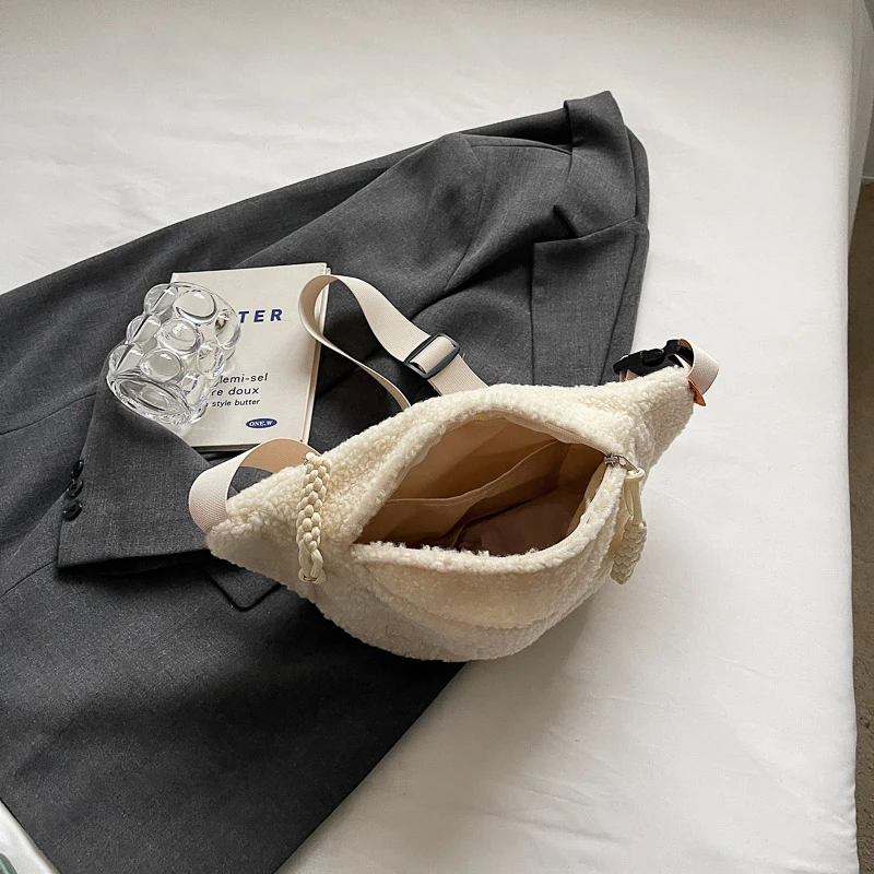 Grand sac de taille pour femmes, sac de ceinture en peluche d'hiver, sac à bandoulière de poitrine, sac banane moelleux à la mode, sac banane de styliste