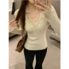 Chemise à manches longues en dentelle pour femmes, col en v, Beige, tricoté, nouveau Style, amincissant, belle atmosphère, printemps automne