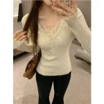 Chemise à manches longues en dentelle pour femmes, col en v, Beige, tricoté, nouveau Style, amincissant, belle atmosphère, printemps automne