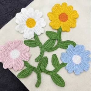 Fleurs brodées finies à la main tricotées fleurs de soleil Crochet coudre sur vêtements décoratifs maison Ornamen Applique bricolage