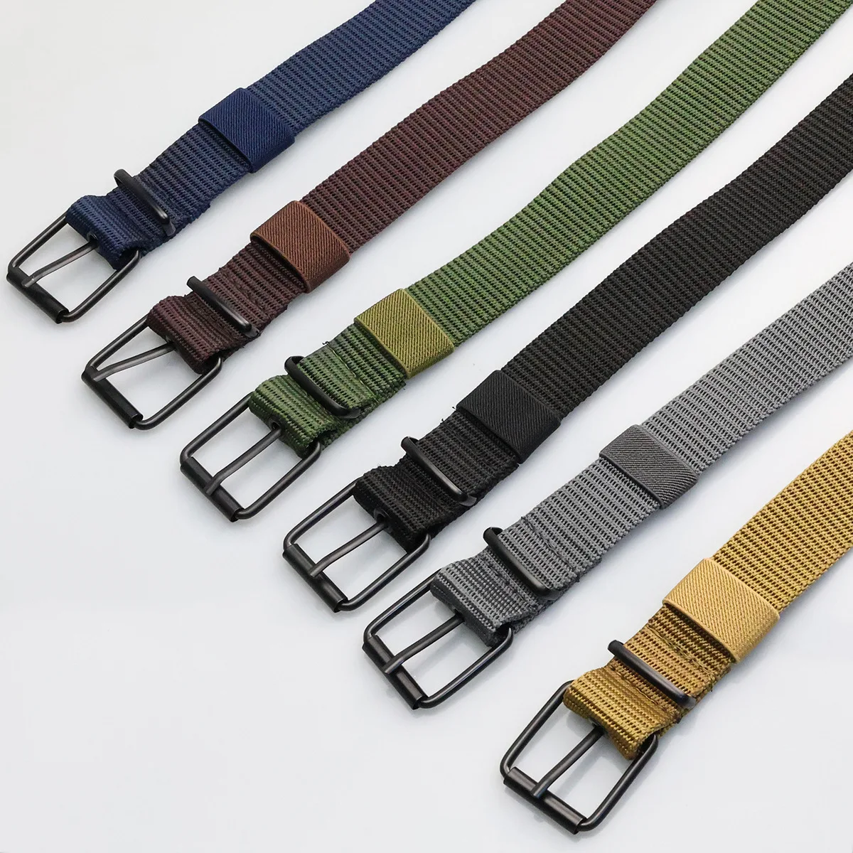 Nouvelles ceintures en toile à boucle ardillon poreuse pour hommes, ceinture polyvalente à la mode pour étudiants et jeunes, formation militaire, ceinture de styliste en Denim étendue
