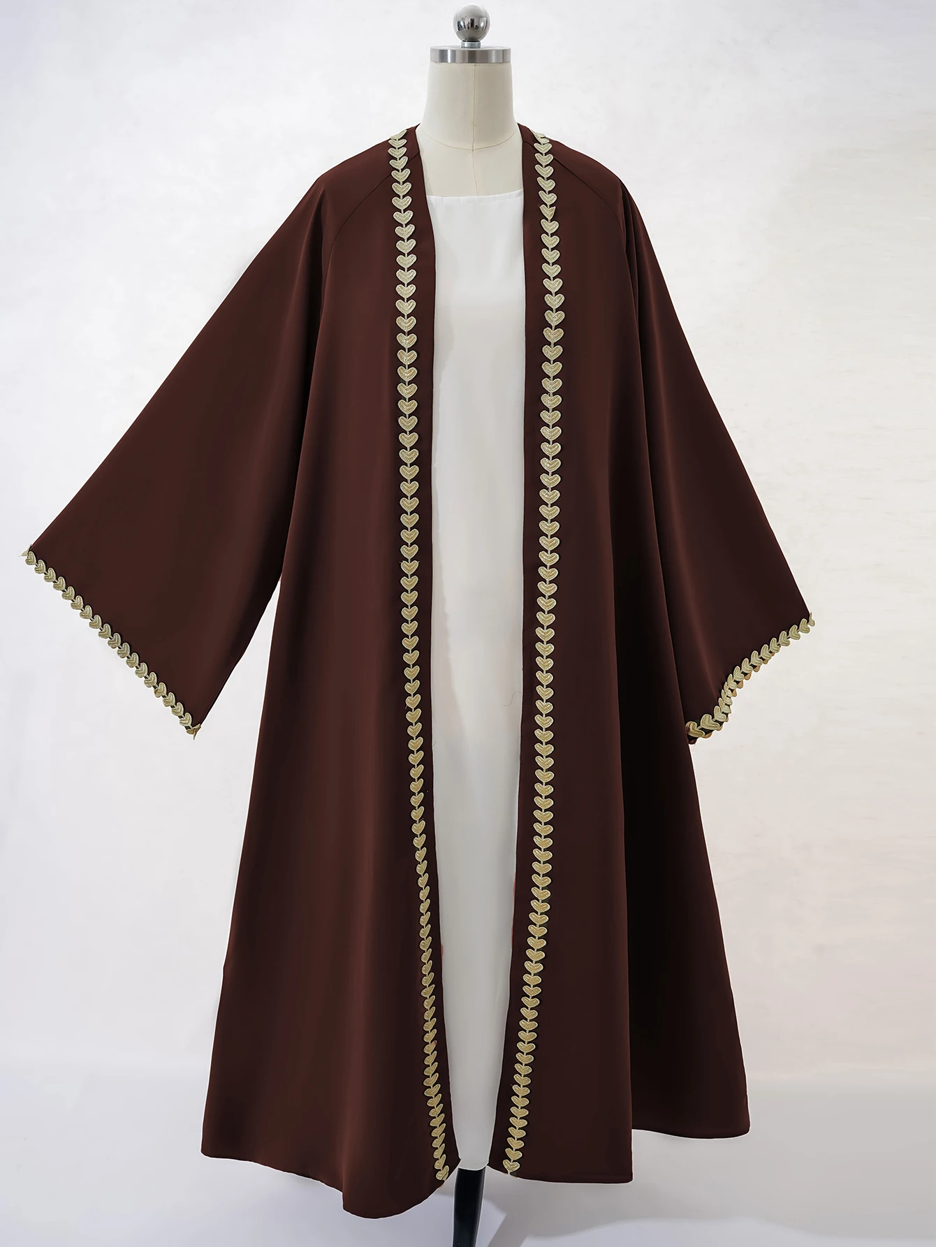 abaya pour femmes musulmanes avec coeur doré robe ample idéale pour la mode modeste islamique usage quotidien prières mariages événement religiou