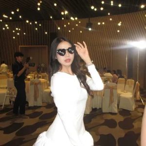 Mini robe à paillettes pour femmes, col rond, manches longues, volants, couleur unie, brillante, Chic, Sexy, élégante, robes de soirée, 2025