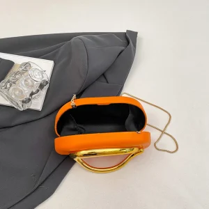 Sac à main en cuir PU pour femmes, poignée en métal et sangle amovible, pochette tendance, pochette à bandoulière pour dîner de soirée