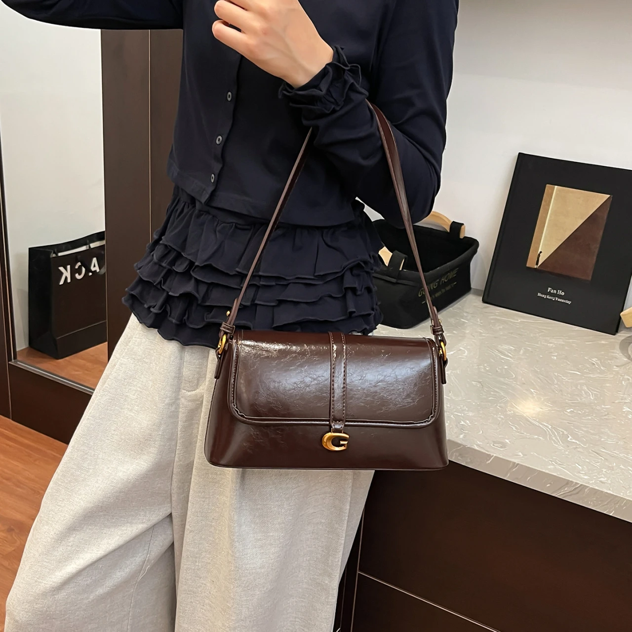 Sac fourre-tout de luxe en cuir pour femmes, fourre-tout classique à la mode, sac à bandoulière élégant de styliste pour un usage moderne