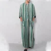 nouveaux hommes islam qamis robes rayées musulmanes à manches longues boutonné caftan arabe costume moyen orient dubaï abaya été homme vêtements
