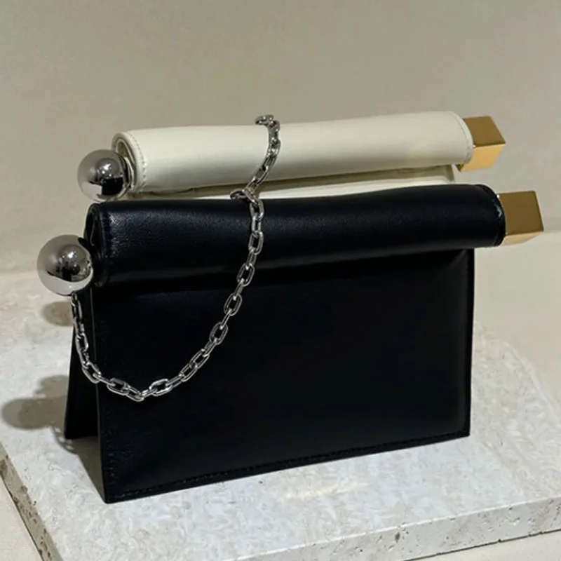 Sac à main de luxe de styliste pour femmes, nouvelle pochette à emporter avec robes en métal, sac de bal pour dames, sac à bandoulière