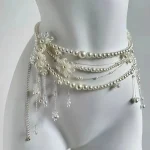 Ceinture élégante en perles avec pompons à fleurs multibrins ; Accessoire de vêtements pour femmes parfait