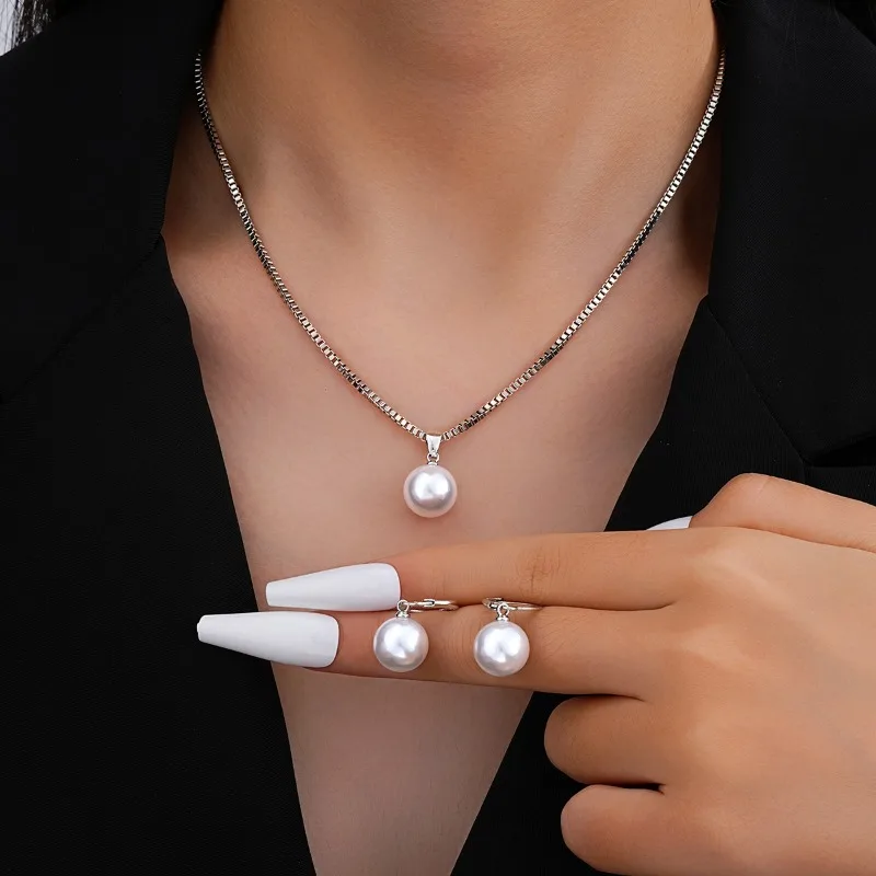 Ensemble de boucles d'oreilles et collier avec pendentif en Imitation de perles pour femmes, chaîne de couleur or Vintage, bijoux cadeau de fête de mariage pour filles