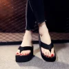 sandales de plage à talons compensés pour femmes, tongs simples, à la mode coréenne, pour vacances en bord de mer, antidérapantes, semelle épaisse, été