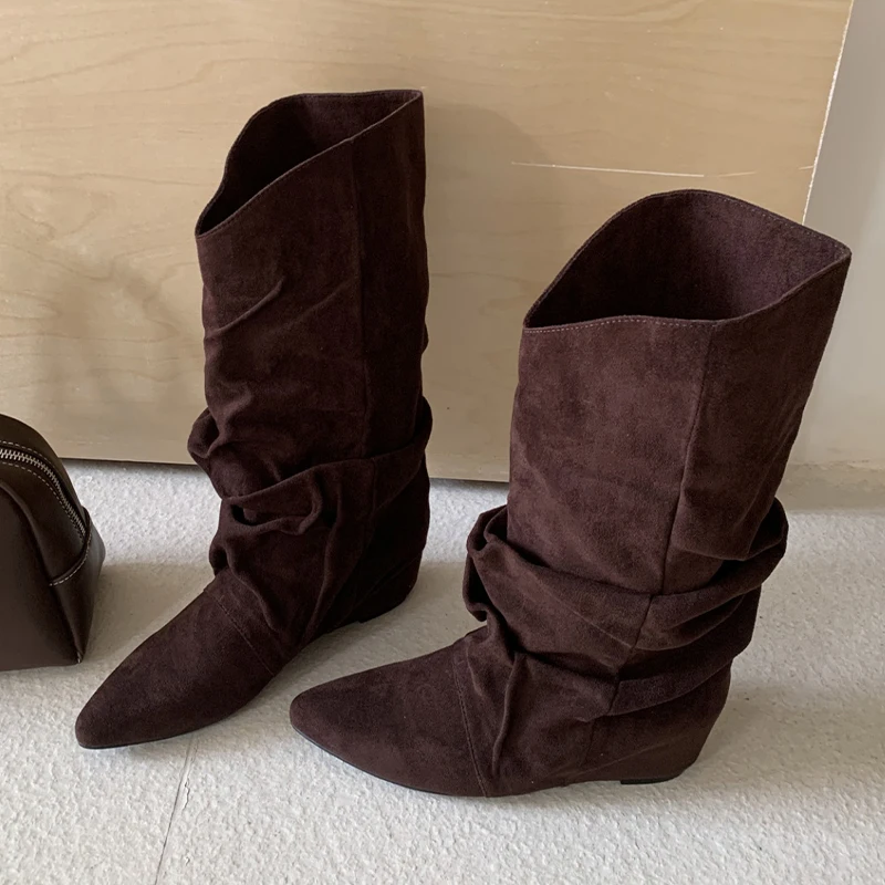 chaussures plates femmes bottes hautes daim bout pointu chaussures de créateur hiver robe de luxe femme 2025 nouvelle mode sexy chelsea botas de mujer